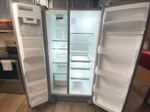 Photo for 5305 72nd Circle N, Brooklyn Park, MN 55429 - Listing #6114047 ...and This Side by Side Refrigerator/Freezer with Water and Ice Dispenser.