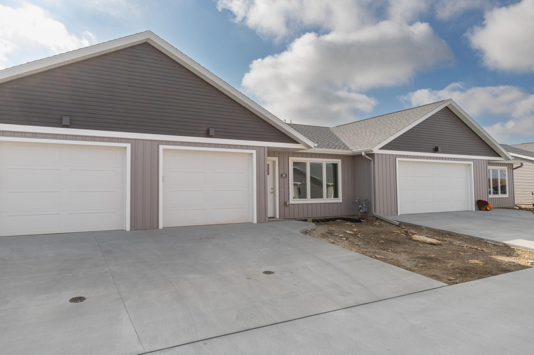 Photo for 405 Alfred Court SW, Eyota, MN 55934 - Listing #6140591 405 Alfred Court SW, Eyota, MN 55934