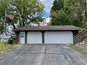 Photo for 359 E Lake Boulevard, Winona, MN 55987 - Listing #6142845 359 E Lake Boulevard, Winona, MN 55987
