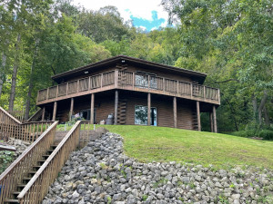 Photo for 359 E Lake Boulevard, Winona, MN 55987 - Listing #6142845 359 E Lake Boulevard, Winona, MN 55987