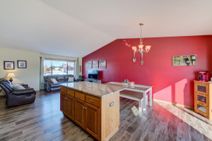 Photo for 1581 97th Avenue, Hammond, WI - Listing #6144880 LOOK! Even the chef is included in conversation and fun!