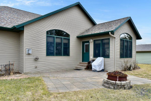 Photo for 133 Waterford Circle, Winona, MN 55987 - Listing #6140757 133 Waterford Circle, Winona, MN 55987