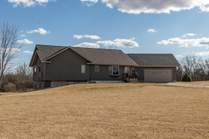 Photo for 57179 227th Street, Austin, MN 55912 - Listing #6177034 57179 227th Street, Austin, MN 55912