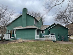 Photo for 53 Forest Oak Court, Winona, MN 55987 - Listing #6181485 53 Forest Oak Court, Winona, MN 55987
