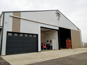 Photo for 90917 240th Street, Austin, MN 55912 - Listing #6176986 Left side is almost 1900' sq of shop space while the right side is just as big, holds dry storage items.