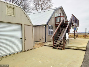 Photo for 90917 240th Street, Austin, MN 55912 - Listing #6176986 Separate entrance to guest suite through deck area.