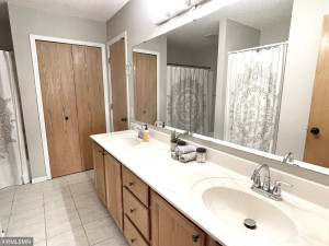 Photo for 1910 Regatta Drive, Woodbury, MN 55125 - Listing #6188219 1910 Regatta Drive, Woodbury, MN 55125