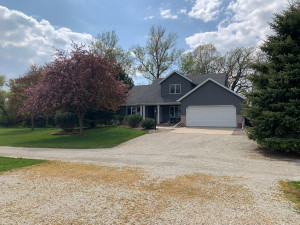Photo for 8735 30th Street SE, Eyota, MN 55934 - Listing #6179149 8735 30th Street SE, Eyota, MN 55934