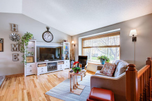 Photo for 7812 29th Street N, Oakdale, MN 55128 - Listing #6193596 Gorgeous hickory floors on this upper level. All windows in the home are new within the last 2 years.