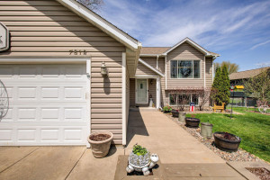Photo for 7812 29th Street N, Oakdale, MN 55128 - Listing #6193596 Be sure to check out the LONG list of seller updates in the supplements. From floors to windows to mechanicals, this home is ready to go for some lucky Buyer(s)!