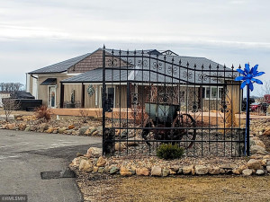 Photo for 90917 240th Street, Austin, MN 55912 - Listing #6176986 90917 240th Street, Austin, MN 55912