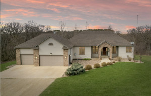 Photo for 4491 Hadley Valley Road NE, Rochester, MN 55906 - Listing #6198490 4491 Hadley Valley Road NE, Rochester, MN 55906