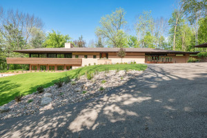 Photo for 3304 Mayowood Hills Drive SW, Rochester, MN 55902 - Listing #6170820 3304 Mayowood Hills Drive SW, Rochester, MN 55902