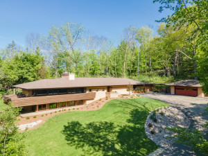 Photo for 3304 Mayowood Hills Drive SW, Rochester, MN 55902 - Listing #6170820 3304 Mayowood Hills Drive SW, Rochester, MN 55902