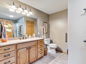 Photo for 163 Waterford Circle, Winona, MN 55987 - Listing #6213891 36_163WaterfordCt_MasterBathroom1_mls.jpg
