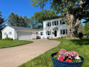 Photo for 148 Janell Avenue, La Crescent, MN 55947 - Listing #6216400 148 Janell Avenue, La Crescent, MN 55947