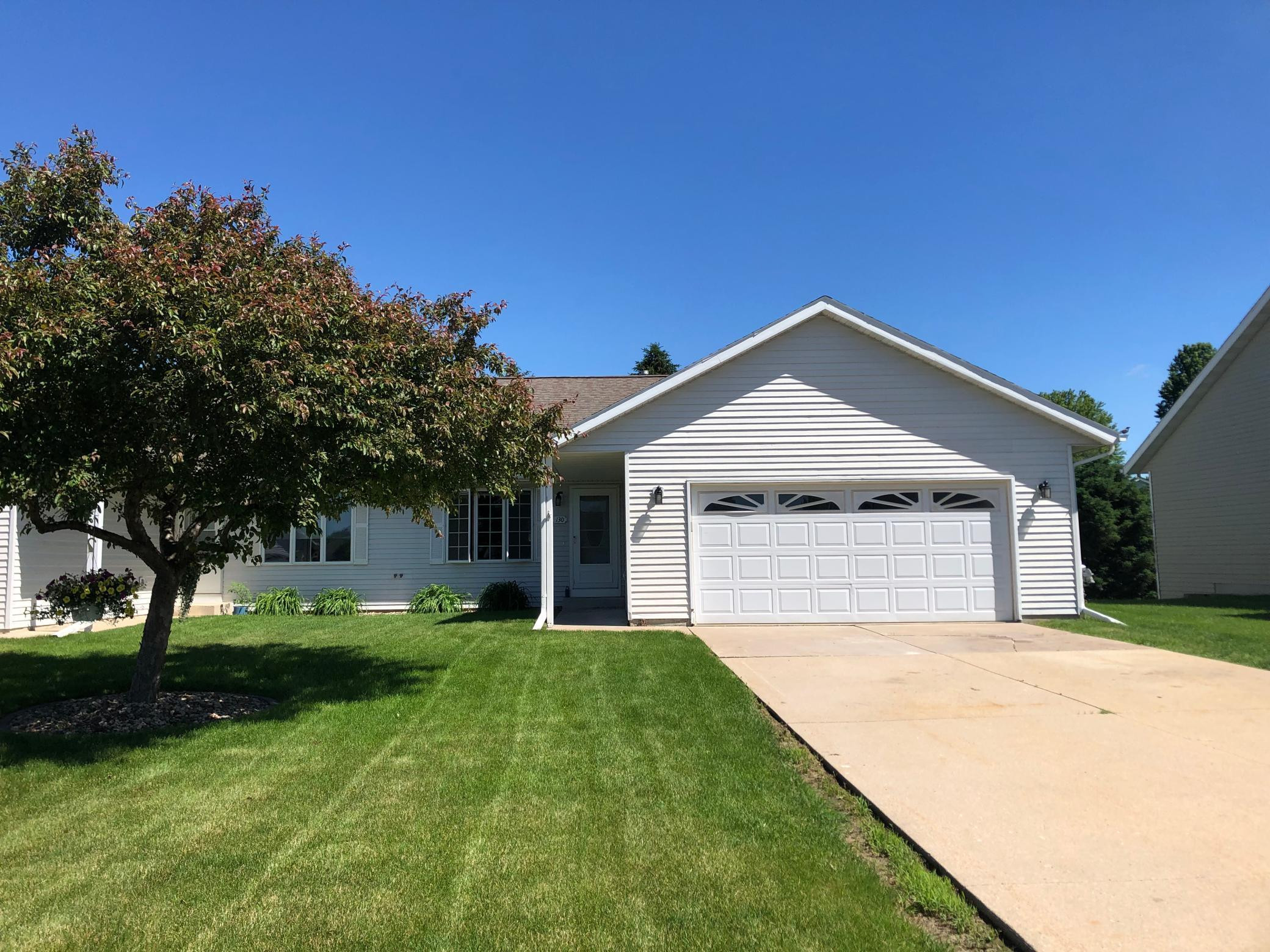 Photo for 130 Orchard Manor Drive SE, Plainview, MN 55964 - Listing #6222168 130 Orchard Manor Drive SE, Plainview, MN 55964