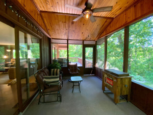 Photo for 5737 Fox Chase Drive, Hokah, MN 55941 - Listing #6220909 68B5DEBD-9D34-434E-94F2-E5D8B63FF099.jpeg