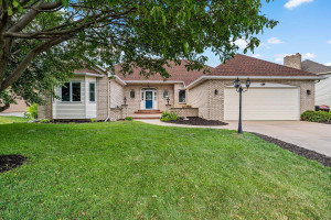 Photo for 2389 Schadt Drive E, Maplewood, MN 55119 - Listing #6224336 2389 Schadt Drive E, Maplewood, MN 55119