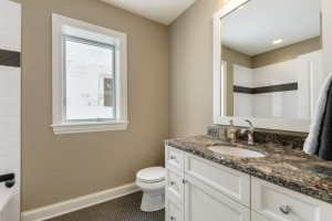 133 Lakeshore Circle, Waconia, MN 55387