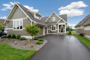133 Lakeshore Circle, Waconia, MN 55387
