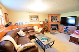 Photo for 304 Oak Crest Boulevard, Roseau, MN 56751 - Listing #5595081 304 Oak Crest Boulevard, Roseau, MN 56751