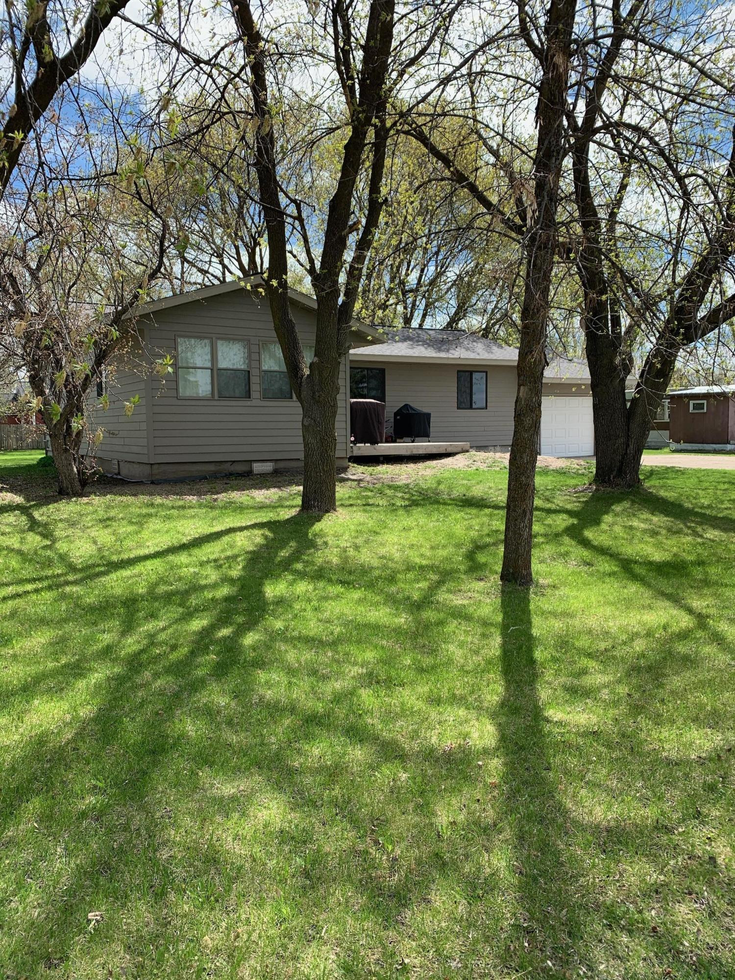220 Minnesota Avenue NE, Warroad, MN 56763 (MLS 5603489) CENTURY 21