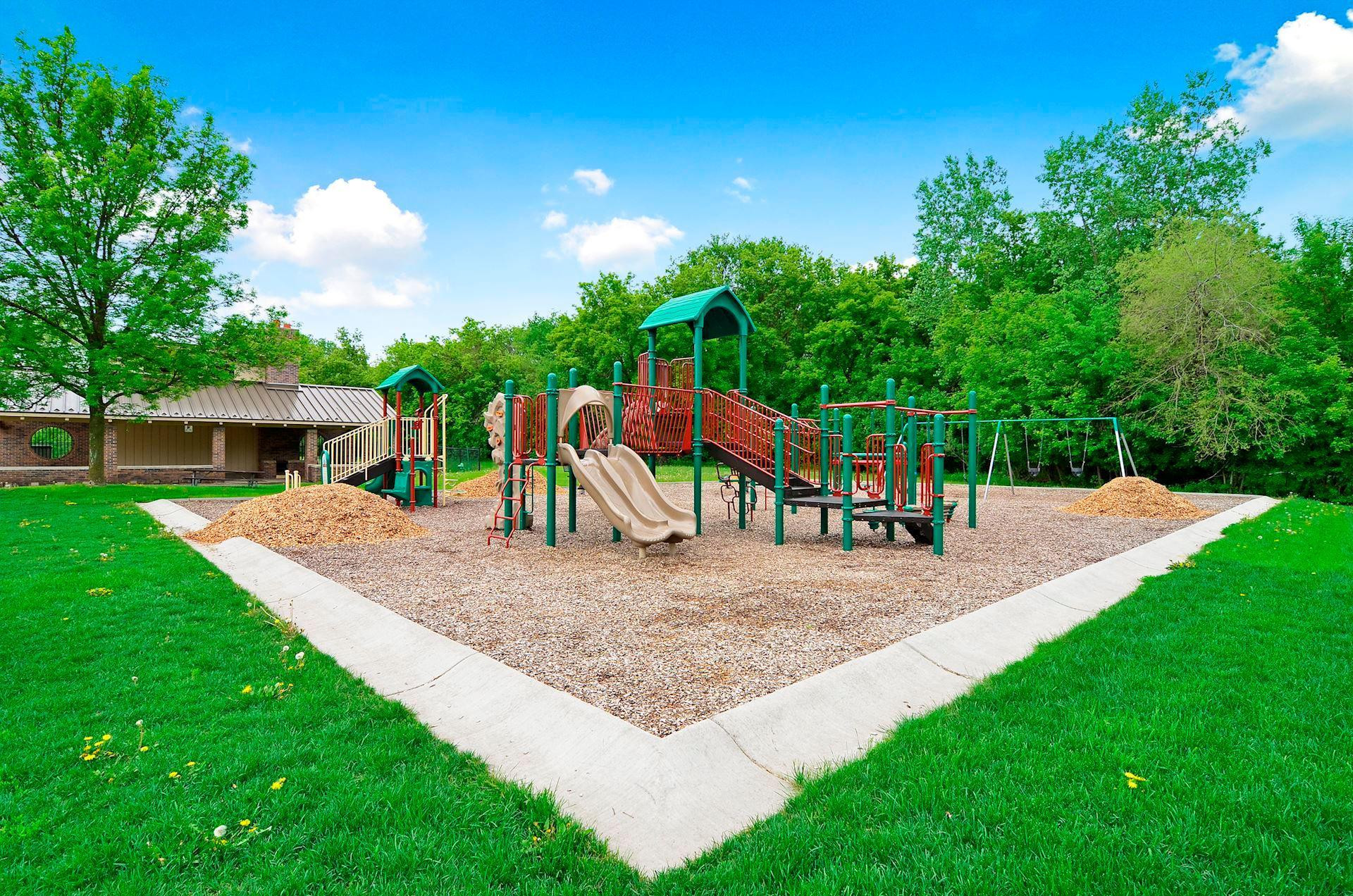 15601 Valley View Road, Eden Prairie, MN 55344 North Border Realty