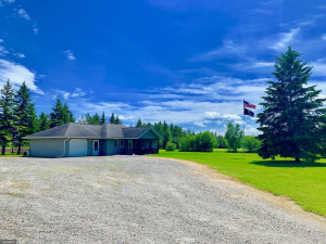 Photo for 1436 Woodland Loop NW, Baudette, MN 56623 - Listing #5633940 1436 Woodland Loop NW, Baudette, MN 56623