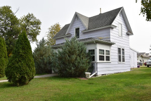 Photo for 212 W Park Avenue, Warren, MN 56762 - Listing #5658707 212 W Park Avenue, Warren, MN 56762