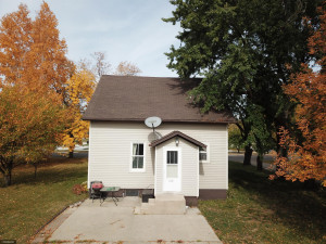 Photo for 612 Lake Street NE, Warroad, MN 56763 - Listing #5664380 612 Lake Street NE, Warroad, MN 56763