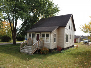 Photo for 612 Lake Street NE, Warroad, MN 56763 - Listing #5664380 612 Lake Street NE, Warroad, MN 56763