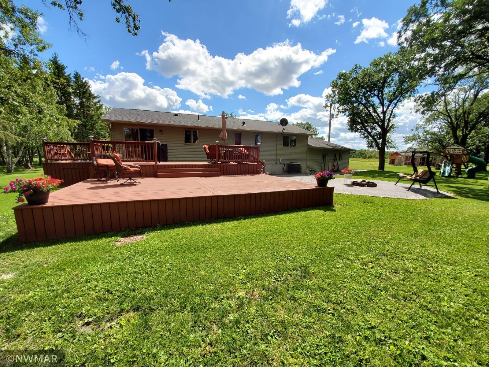 33801 320th Street, Roseau, MN 56751 (MLS 5668162) USA Realty, LLC