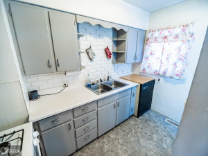 Photo for 910 May Street, Marshalltown, IA 50158 - Listing #5700418 910 May Street, Marshalltown, IA 50158