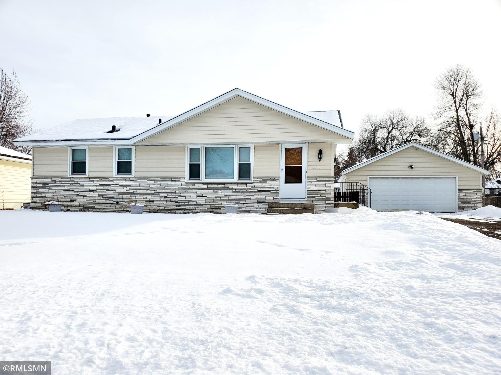 Photo for 2009 Teton Trail, Brooklyn Park, MN 55444 - Listing #5701128 2009 Teton Trail, Brooklyn Park, MN 55444