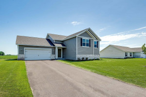 Photo for 1096 Sunset Avenue, Montrose, MN 55363 - Listing #5701351 1096 Sunset Avenue, Montrose, MN 55363