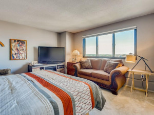 Photo for 400 Groveland Avenue, 1811, Minneapolis, MN 55403 - Listing #5645402 400 Groveland Avenue, 1811, Minneapolis, MN 55403