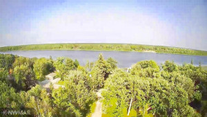 2267 Oak Harbor Dr NW, Baudette, MN 56623