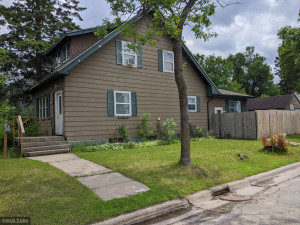 Photo for 1025 Riverside Drive, International Falls, MN 56649 - Listing #5713608 1025 Riverside Drive, International Falls, MN 56649