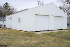 23747 320th Avenue, Badger, MN 56714