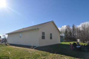 205 6th Avenue SW, Warroad, MN 56763