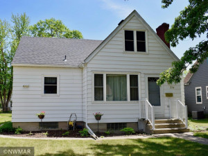 314 Merriam Avenue N, Thief River Falls, MN 56701