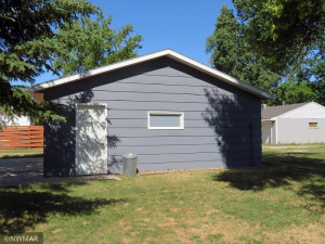 321 Tindolph Avenue S, Thief River Falls, MN 56701