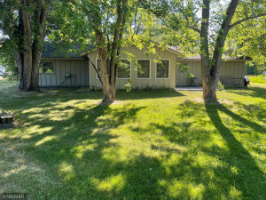 37250 Birch Drive S, Warroad, MN 56763