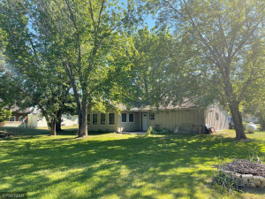 37250 Birch Drive S, Warroad, MN 56763