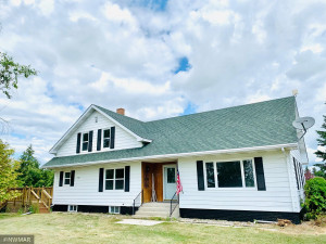 607 8th Avenue SW, Roseau, MN 56751