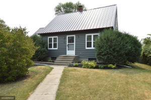 Photo for 416 E Ross Avenue, Warren, MN 56762 - Listing #6027994 416 E Ross Avenue, Warren, MN 56762