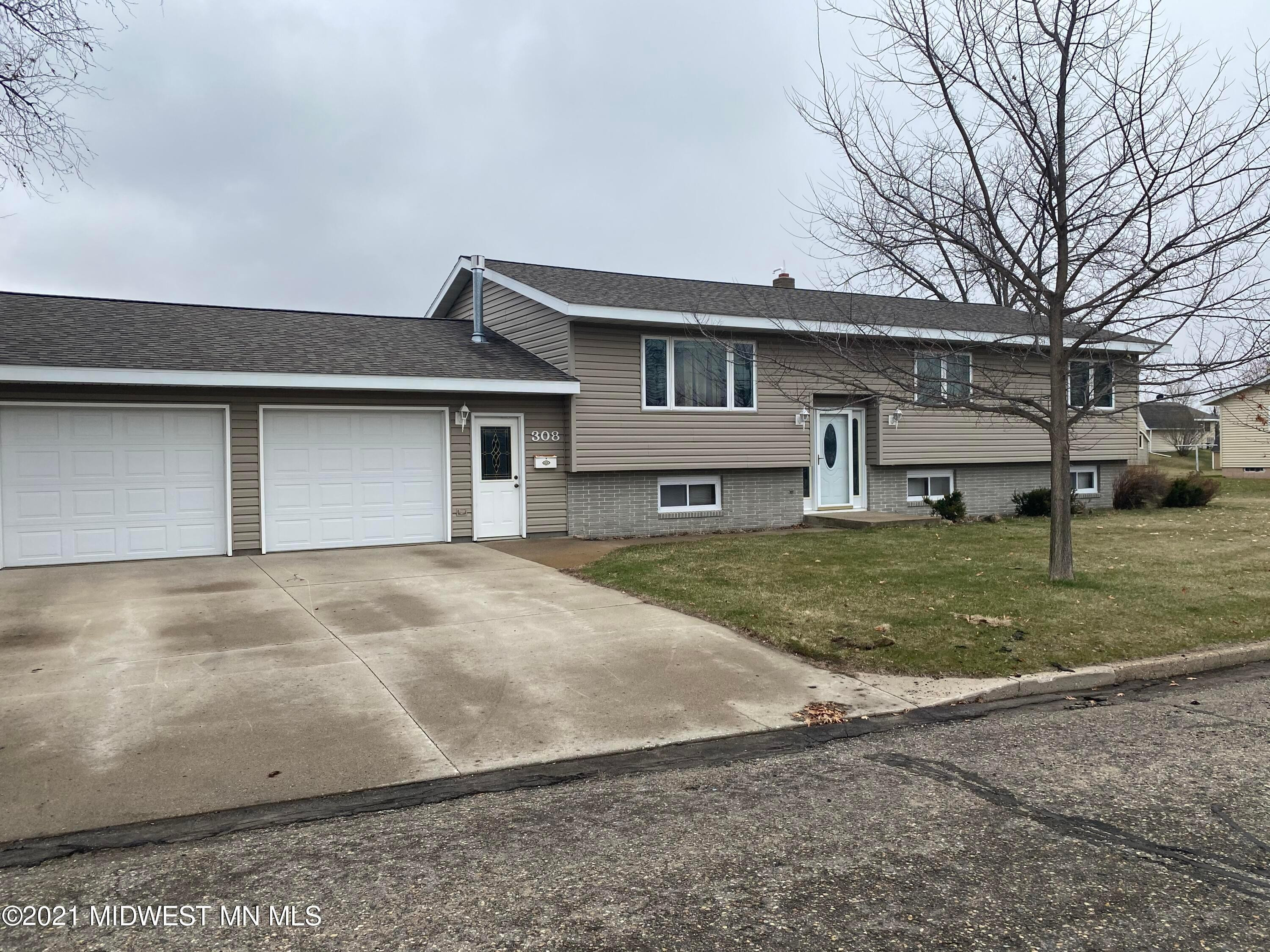 Photo for 308 9th Street SW, Wadena, MN 56482 - Listing #6064823 308 9th Street SW, Wadena, MN 56482
