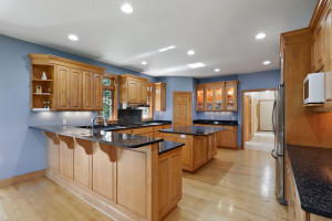 Photo for 6900 Minnewashta Parkway, Excelsior, MN 55331 - Listing #6098438 Thoughtfully designed and well-equipped, this kitchen is a chef's dream!