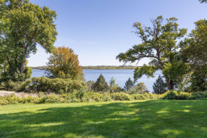 Photo for 6900 Minnewashta Parkway, Excelsior, MN 55331 - Listing #6098438 6900 Minnewashta Parkway, Excelsior, MN 55331